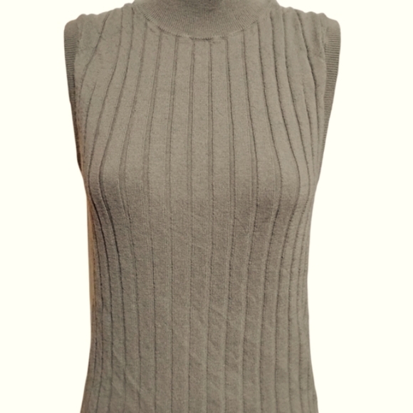 Banana Republic | Ribbed Knit Tank Top - Gray Size XS - Picture 11 of 11